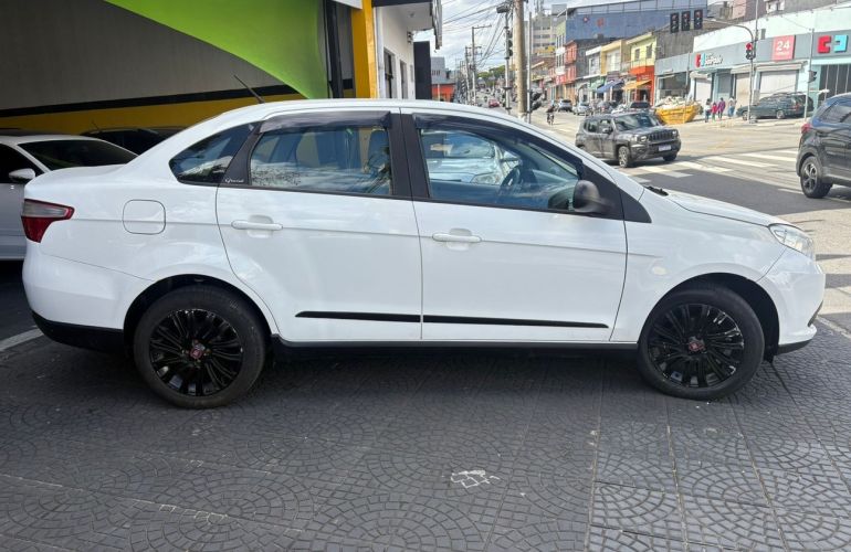 Fiat Grand Siena 1.6 MPi Essence 16v - Foto #5