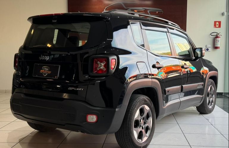 Jeep Renegade 1.8 16V Sport - Foto #4