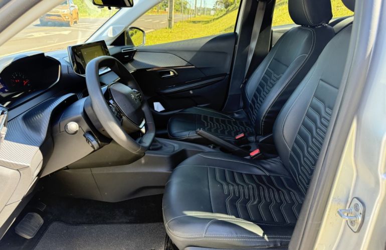 Peugeot 208 1.6 Active (Aut) - Foto #9