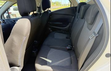 Renault Captur 1.6 Life CVT - Foto #9