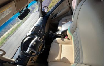 Toyota Hilux SW4 SRV 3.0 4X4 (7 Lugares) - Foto #10