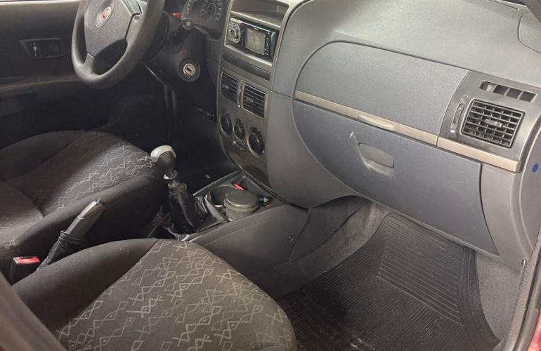 Fiat Palio Weekend Attractive 1.4 8V (Flex) - Foto #2