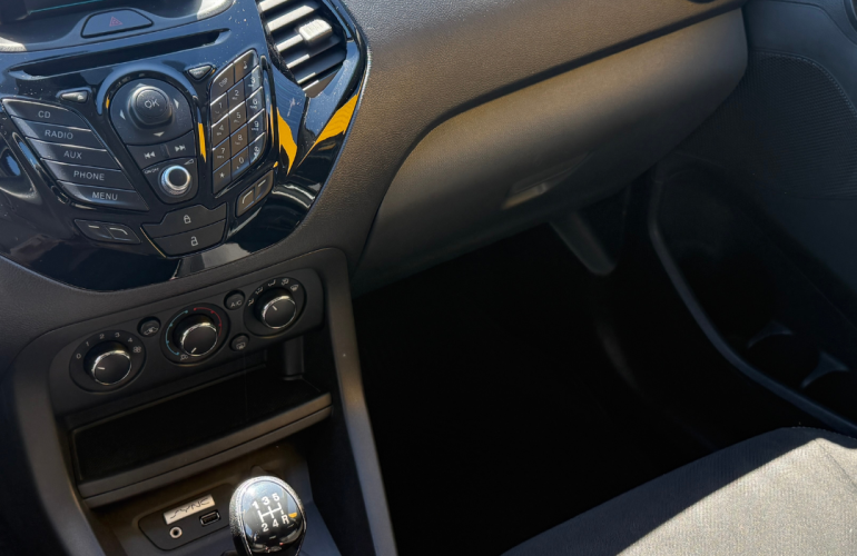 Ford Ka Sedan SEL 1.5 (Flex) - Foto #5