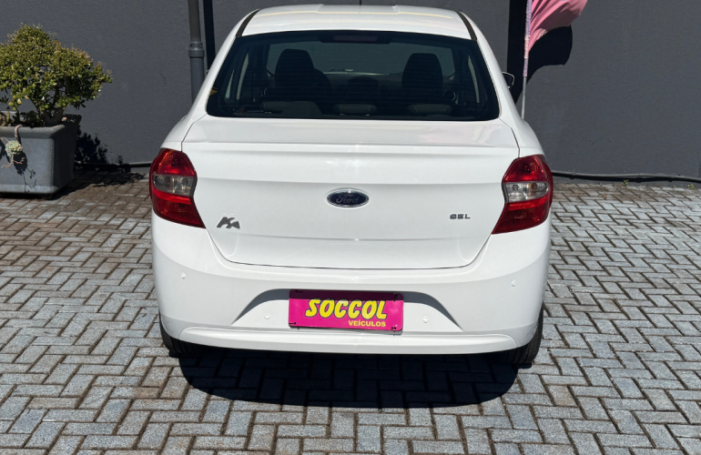 Ford Ka Sedan SEL 1.5 (Flex) - Foto #9