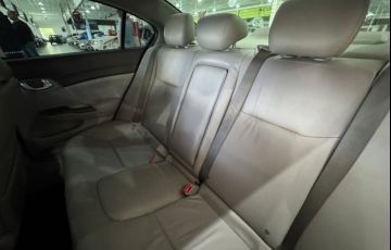 Honda Civic 2.0 LXR 16v - Foto #8