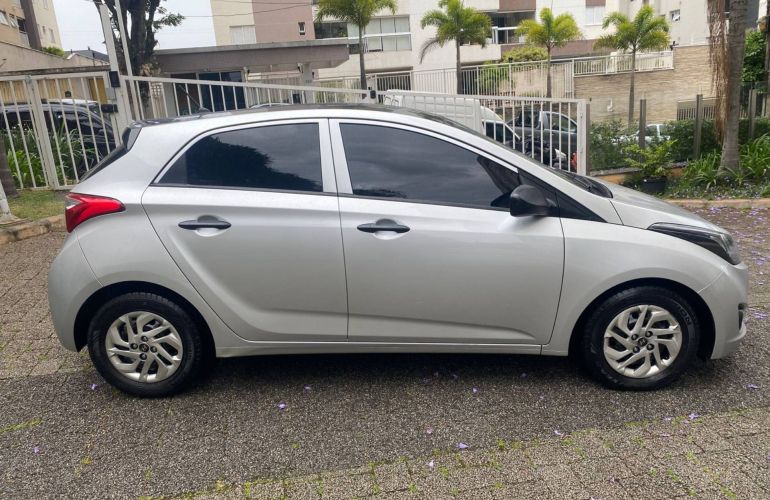 Hyundai Hb20 1.0 Comfort Plus 12v - Foto #4