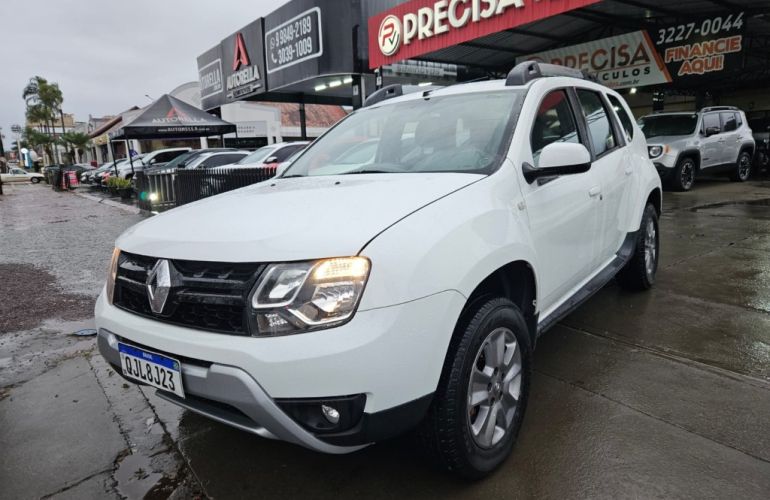 Renault Duster 2.0 16V  Dynamique Media NAV 4x4 (Flex) - Foto #3