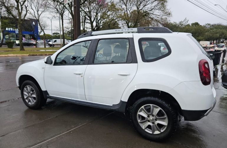 Renault Duster 2.0 16V  Dynamique Media NAV 4x4 (Flex) - Foto #9