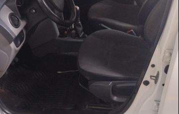 Renault Logan Expression 1.0 16V (Flex) - Foto #6