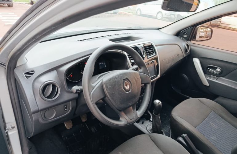 Renault Sandero Expression 1.0 12V SCe (Flex) - Foto #7
