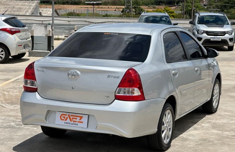 Toyota Etios 1.5 X Plus Sedan 16v - Foto #3