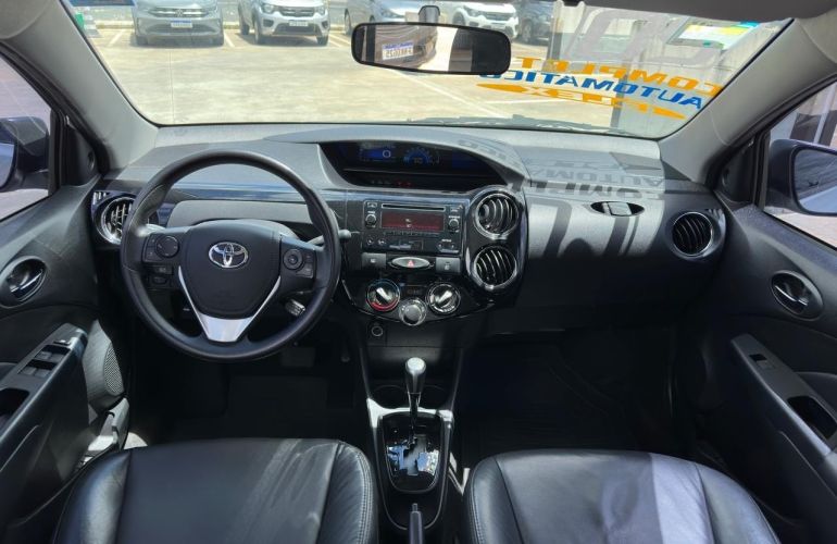Toyota Etios 1.5 X Plus Sedan 16v - Foto #7