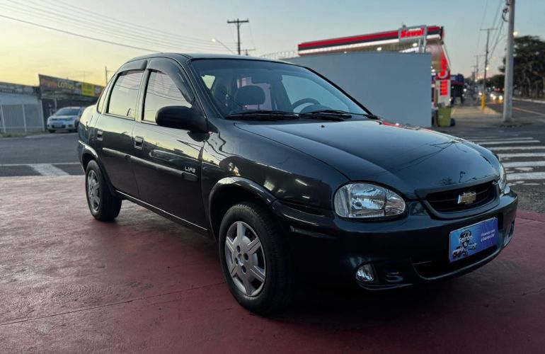 Chevrolet Classic 1.0 MPFi Life 8v - Foto #6