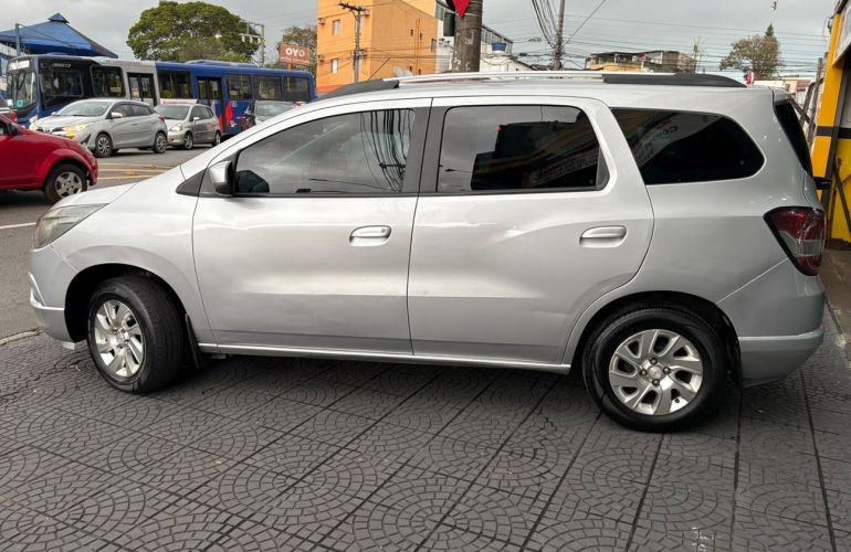 Chevrolet Spin 1.8 LTZ 8v - Foto #4