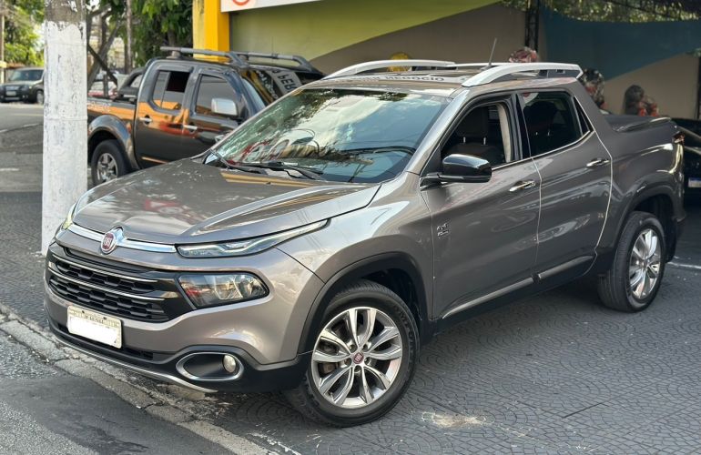 Fiat Toro 2.0 16V Turbo Volcano 4WD At9 - Foto #1