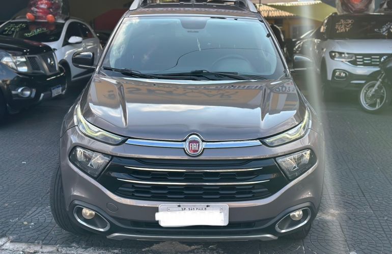 Fiat Toro 2.0 16V Turbo Volcano 4WD At9 - Foto #2
