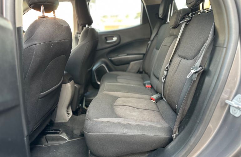 Fiat Toro 2.0 16V Turbo Volcano 4WD At9 - Foto #5