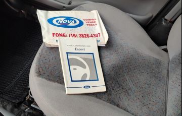 Ford Escort 1.8 I GL 16v - Foto #6