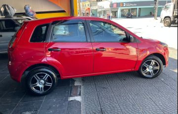 Ford Fiesta 1.6 MPi Hatch 8v - Foto #4