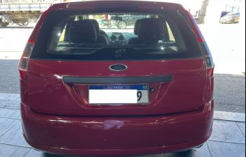 Ford Fiesta 1.6 MPi Hatch 8v - Foto #5
