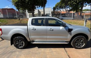 Ford Ranger 2.5 Xlt 4x2 CD 16v - Foto #4