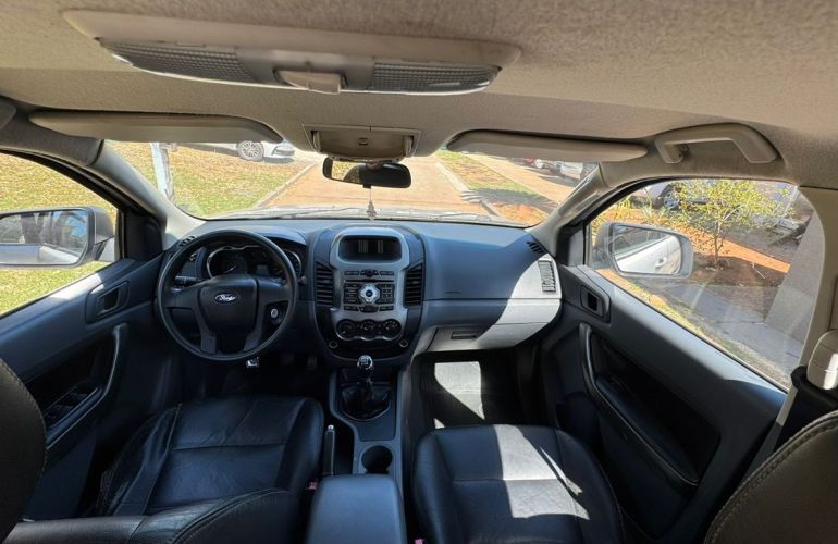 Ford Ranger 2.5 Xlt 4x2 CD 16v - Foto #10