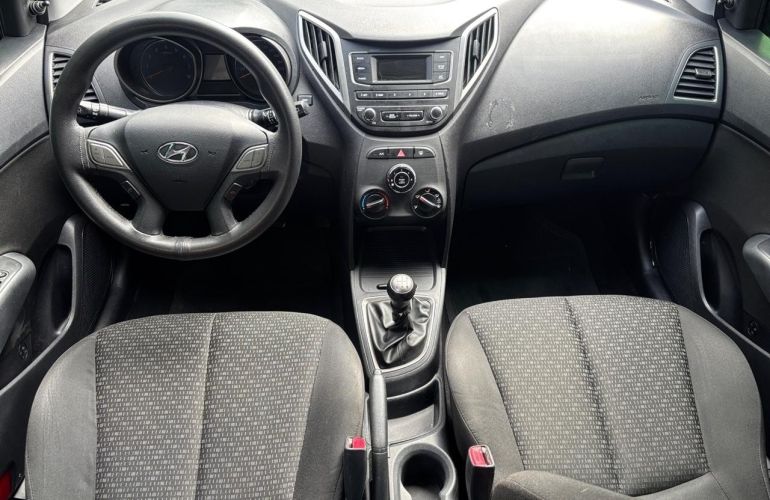 Hyundai Hb20 1.0 Unique 12v - Foto #10