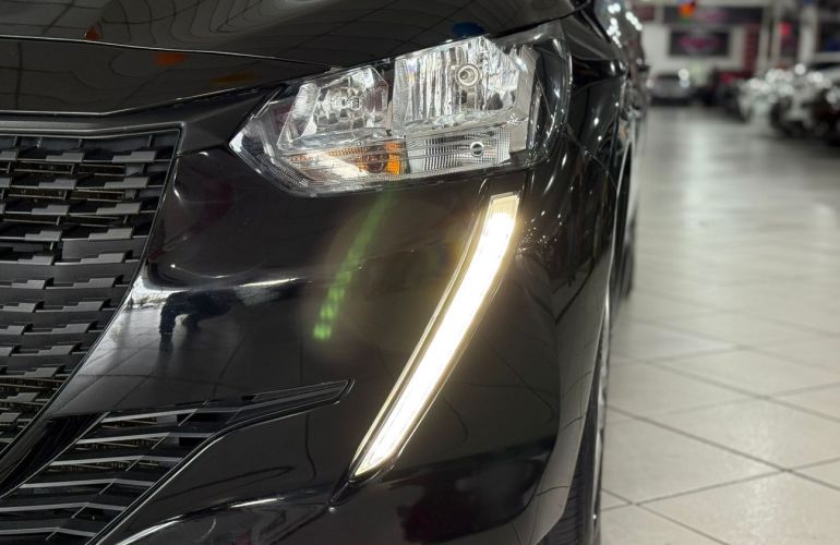 Peugeot 208 1.6 16V Active - Foto #2