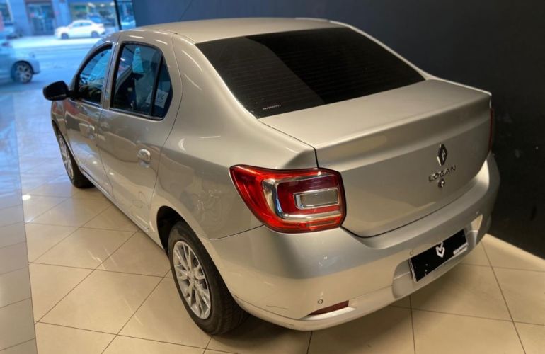 Renault Logan 1.0 12v Sce Flex Life Manual - Foto #4