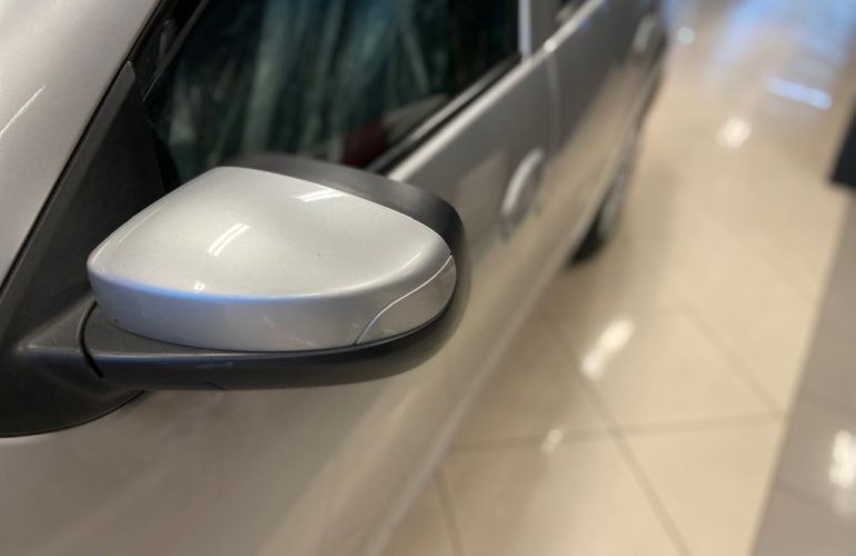 Renault Logan 1.0 12v Sce Flex Life Manual - Foto #6