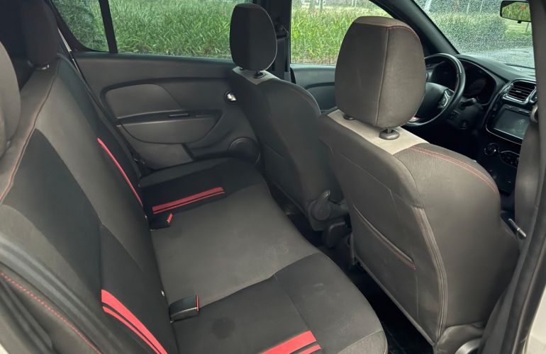 Renault Sandero 2.0 16V Hi-flex Rs Racing Spirit Manual - Foto #9