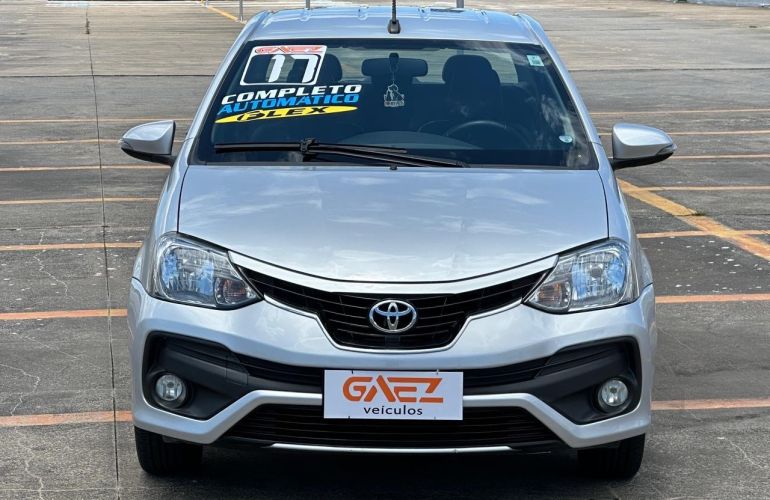 Toyota Etios 1.5 Platinum Sedan 16v - Foto #5