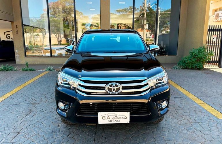 Toyota Hilux 2.8 Srx 4x4 CD 16v - Foto #2