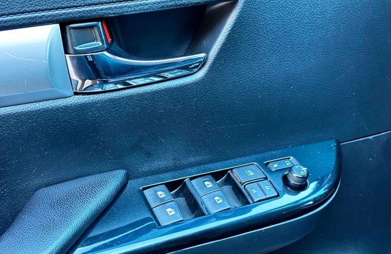 Toyota Hilux 2.8 Srx 4x4 CD 16v - Foto #10