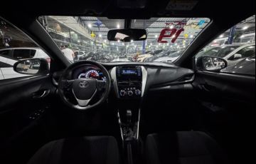 Toyota Yaris 1.3 16V Xl Multidrive - Foto #9