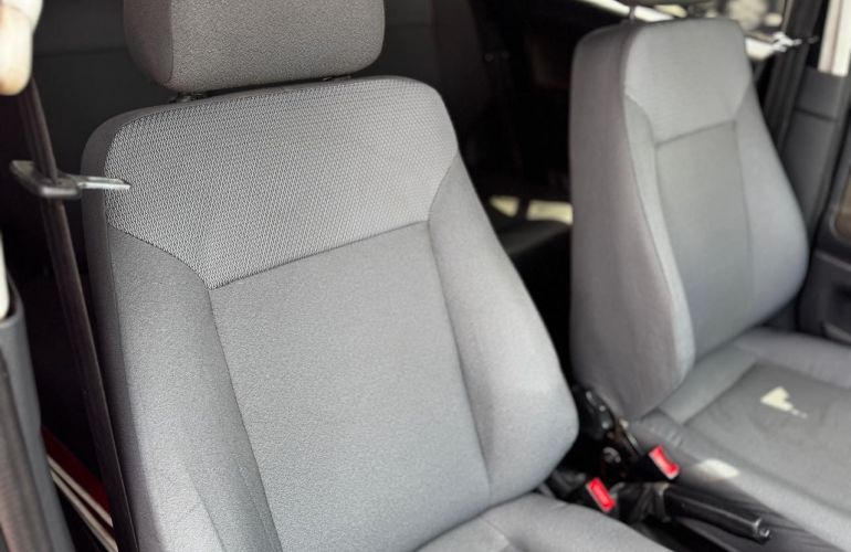 Volkswagen Gol 1.0 Mi City 8V G.iv - Foto #5