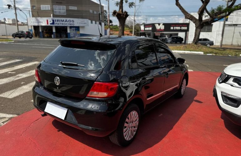 Volkswagen Gol 1.0 Mi City 8V G.iv - Foto #8