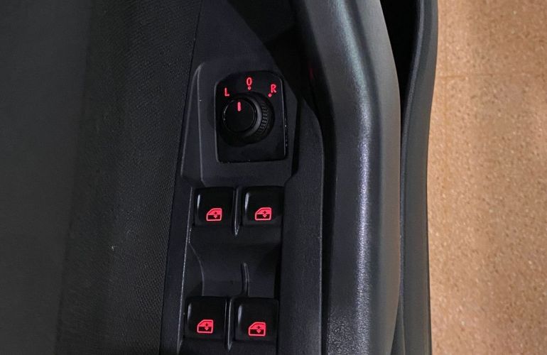 Volkswagen Polo 1.0 170 TSi Highline - Foto #4