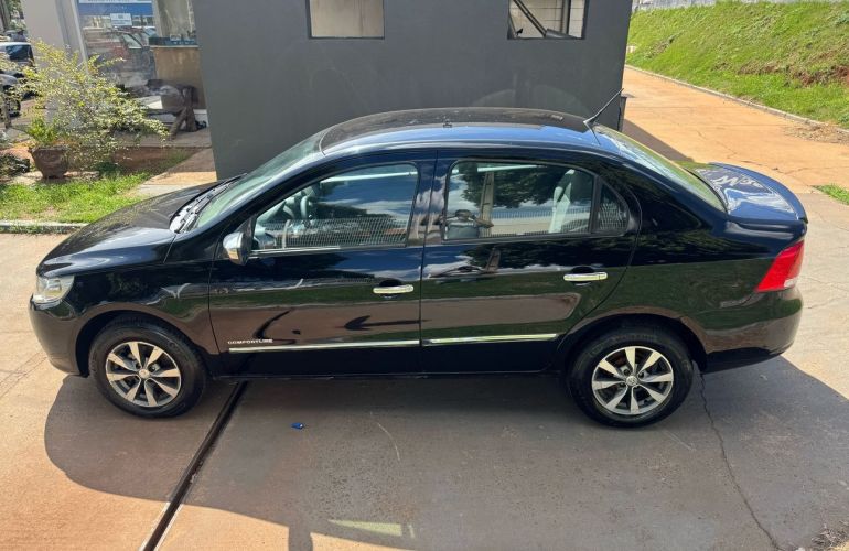 Volkswagen Voyage 1.6 Mi Comfortline 8v - Foto #5