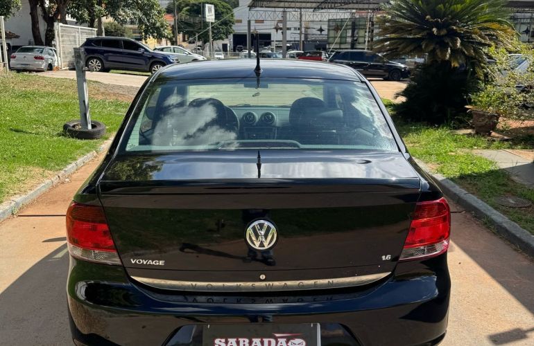 Volkswagen Voyage 1.6 Mi Comfortline 8v - Foto #6