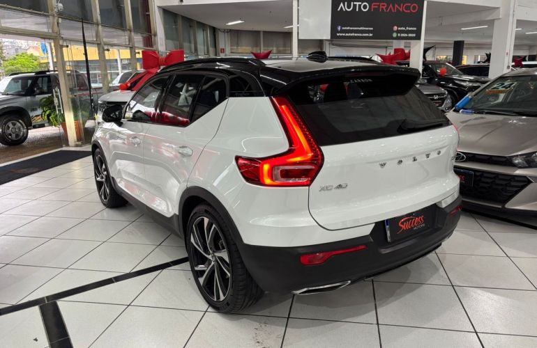 Volvo XC40 2.0 T5 R-Design AWD - Foto #5