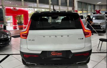 Volvo XC40 2.0 T5 R-Design AWD - Foto #6