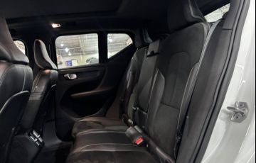 Volvo XC40 2.0 T5 R-Design AWD - Foto #9