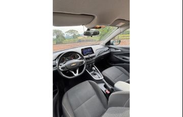 Chevrolet Onix Plus 1.0 LT - Foto #8
