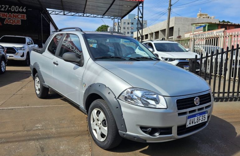 Fiat Strada Working 1.4 (Flex) (Cabine Dupla) - Foto #2