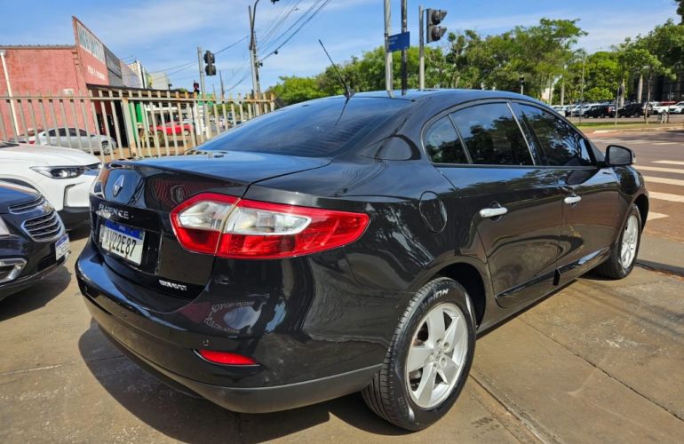 Renault Fluence 2.0 16V Dynamique (Flex) - Foto #9