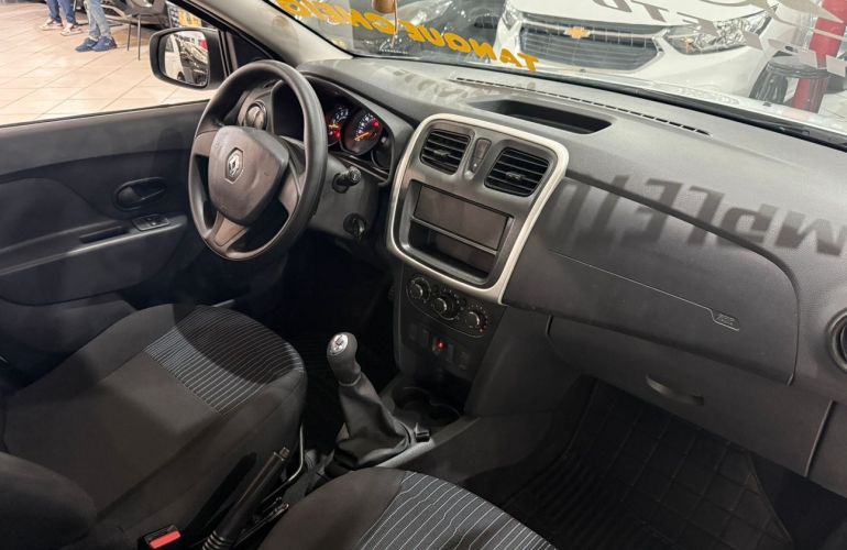 Renault Sandero 1.0 12v Sce Authentique - Foto #9