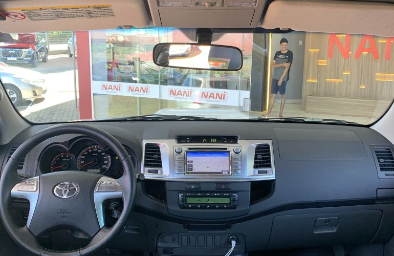Toyota Hilux 3.0 TDI 4x4 CD SRV Top (Aut) - Foto #5