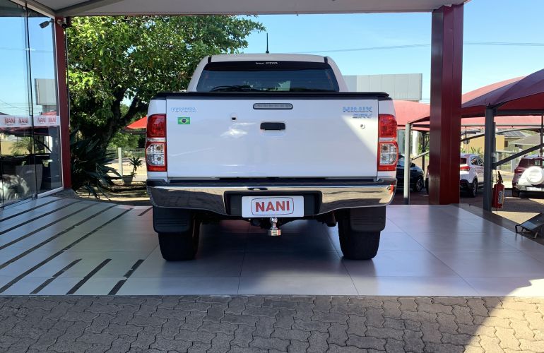 Toyota Hilux 3.0 TDI 4x4 CD SRV Top (Aut) - Foto #7