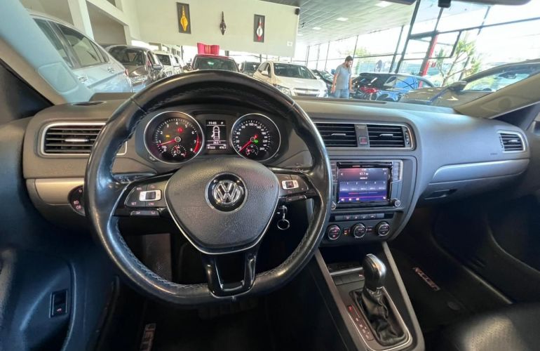 Volkswagen Jetta 1.4 16V TSi Comfortline - Foto #4